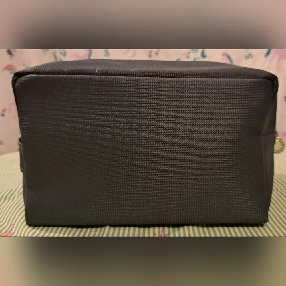 Bulgari Parfum Grey Unisex Toiletry Travel Shave Cosmetic Makeup Beauty Bag